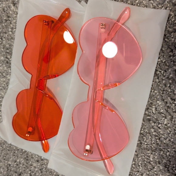 Heart-Shaped Pink And Red Party Glasses NWT - 2 Pairs - Picture 6 of 6